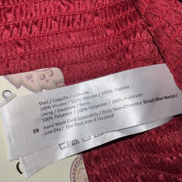 Band of the Free LEA RHUBARB SMOCKED
CROP TOP, size Large - Picture 7 of 12